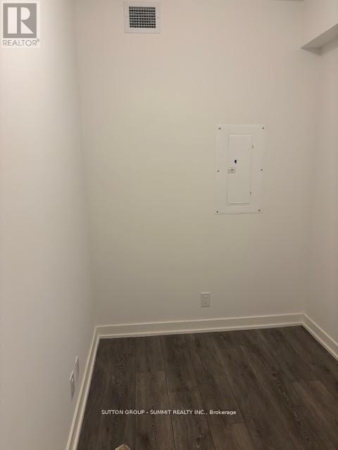 320 - 2 Manderley Drive, Toronto (birchcliffe-cliffside), Ontario