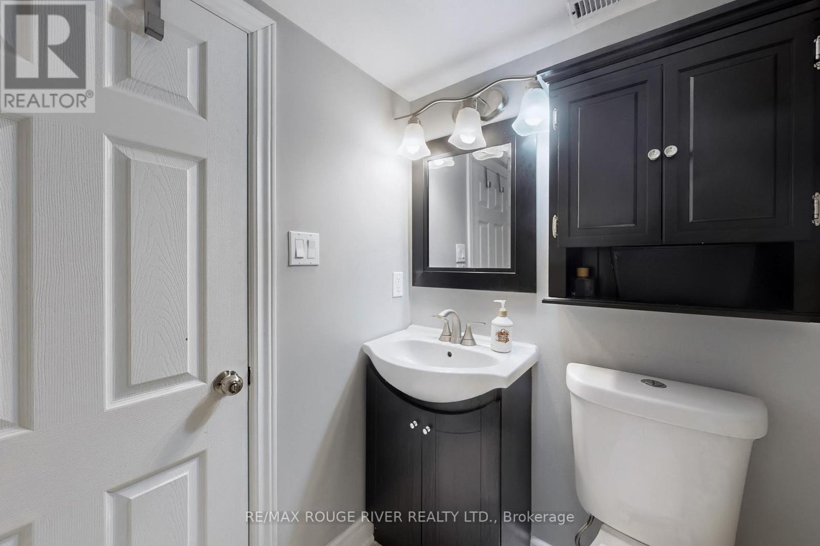 132 Beaverbrook Court, Toronto (rouge), Ontario