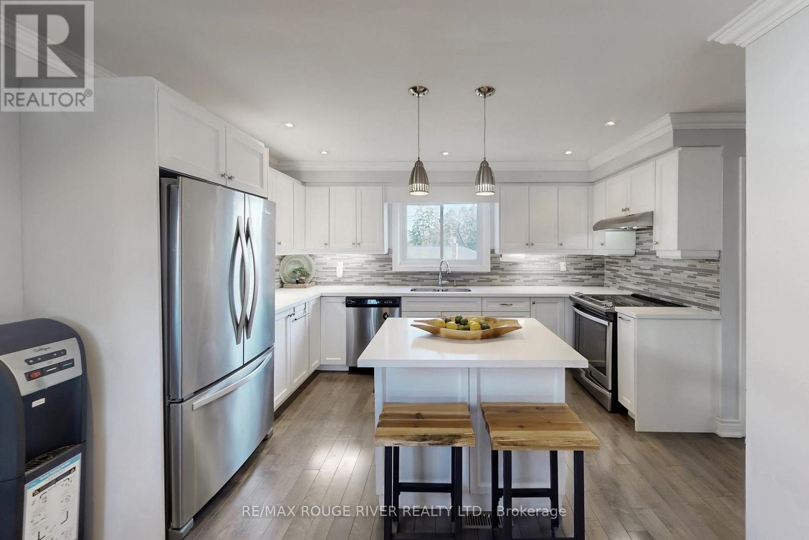 132 Beaverbrook Court, Toronto (rouge), Ontario