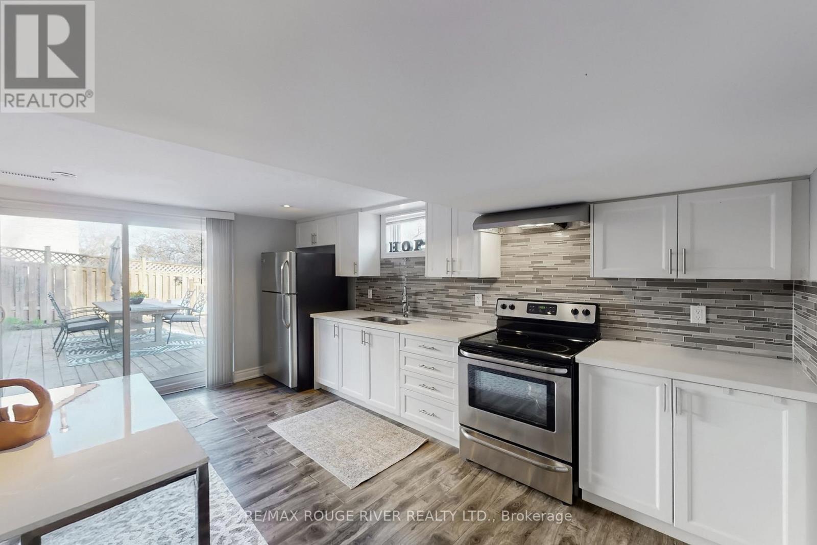 132 Beaverbrook Court, Toronto (rouge), Ontario