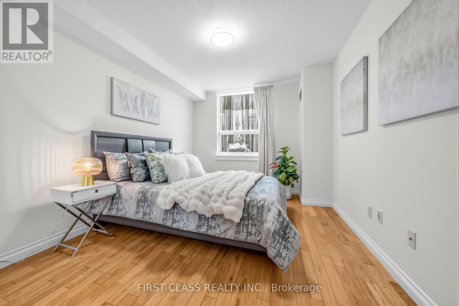 1007 - 362 The East Mall Road, Toronto (islington-city Centre West), Ontario