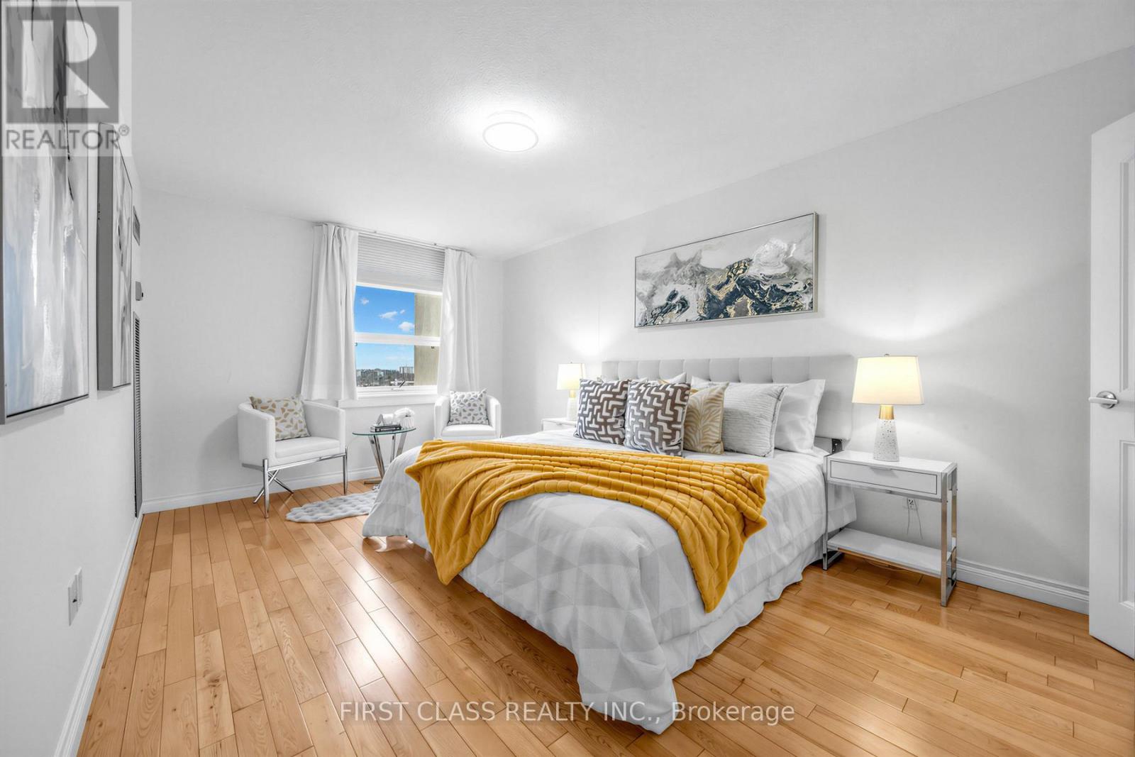 1007 - 362 The East Mall Road, Toronto (islington-city Centre West), Ontario