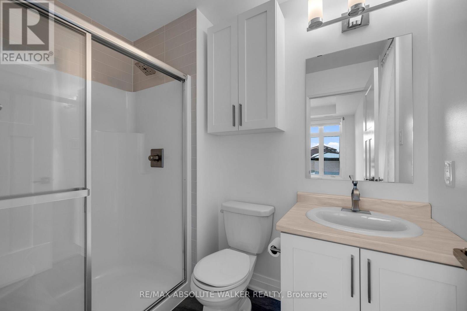 E - 10 Jaguar Private, Ottawa, Ontario