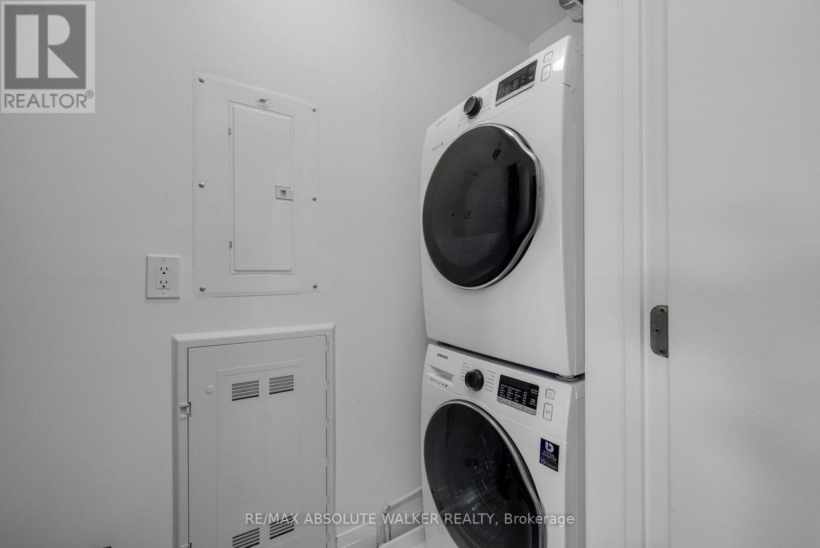 E - 10 Jaguar Private, Ottawa, Ontario