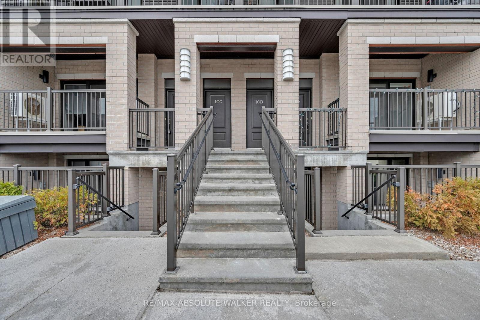 E - 10 Jaguar Private, Ottawa, Ontario