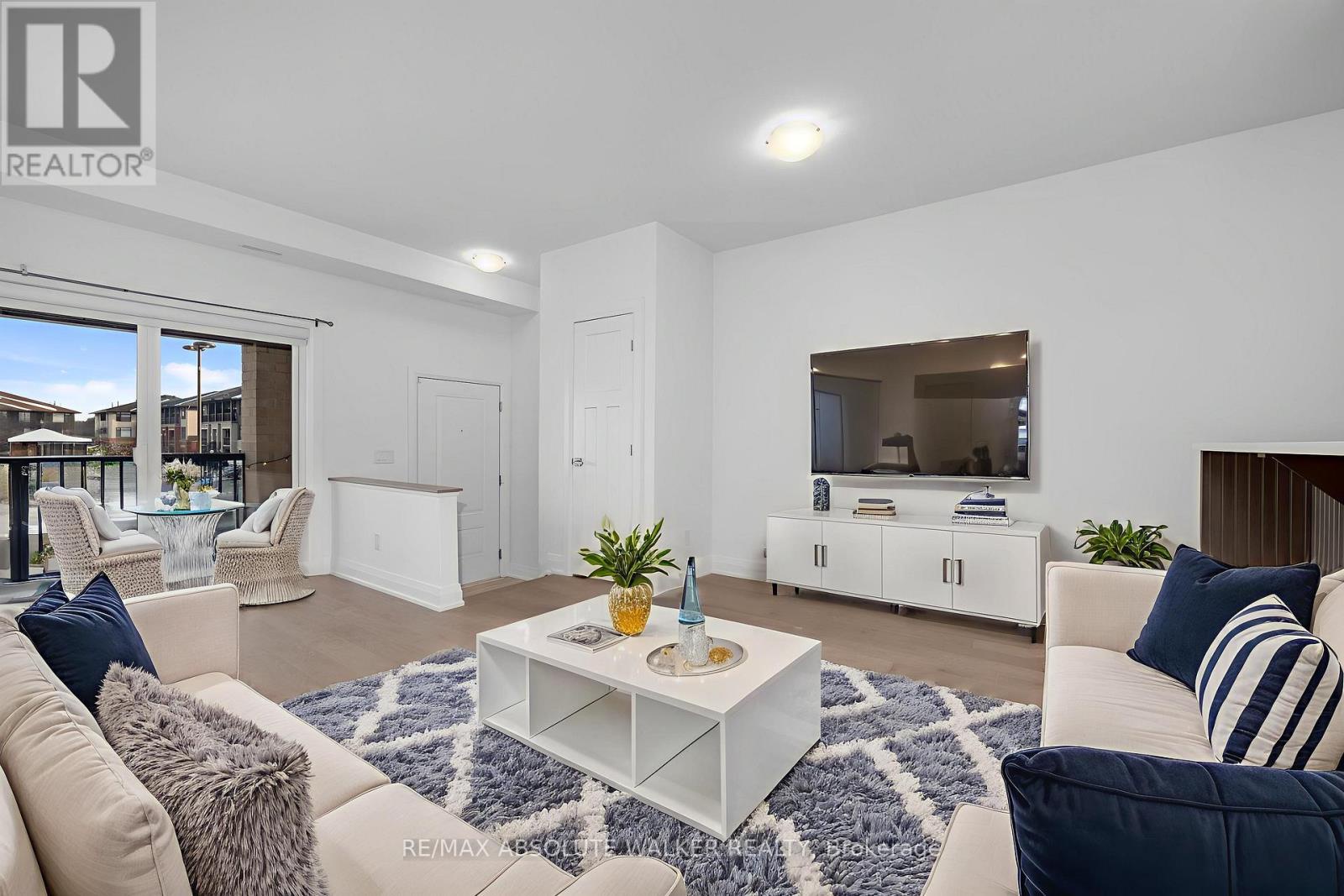 E - 10 Jaguar Private, Ottawa, Ontario