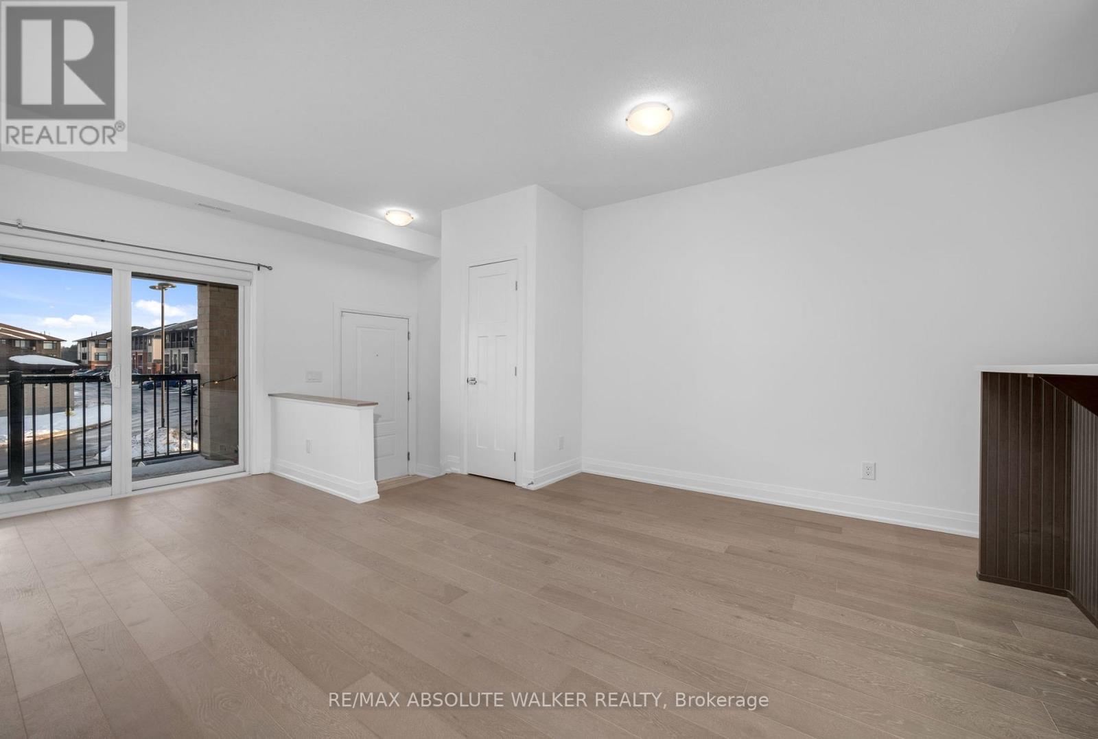 E - 10 Jaguar Private, Ottawa, Ontario