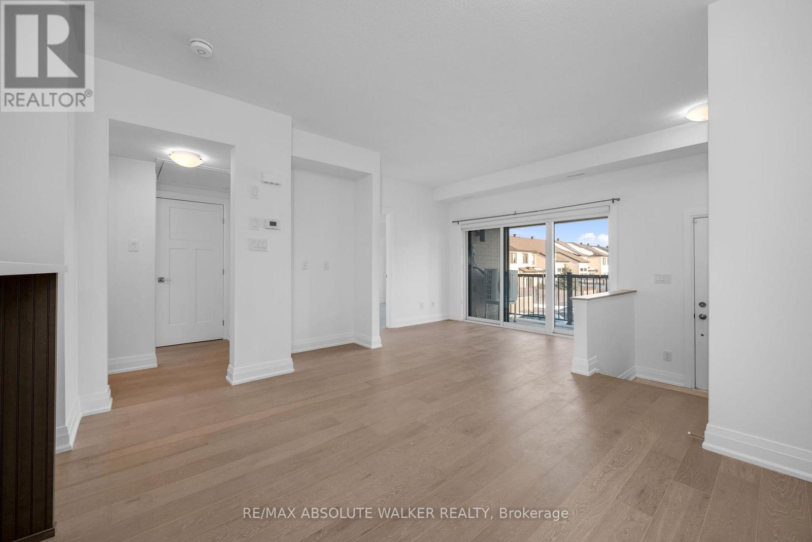 E - 10 Jaguar Private, Ottawa, Ontario