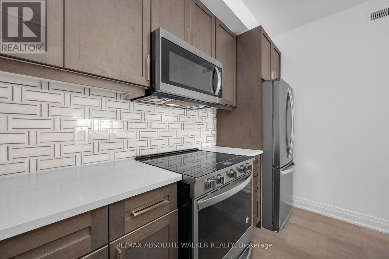 E - 10 Jaguar Private, Ottawa, Ontario