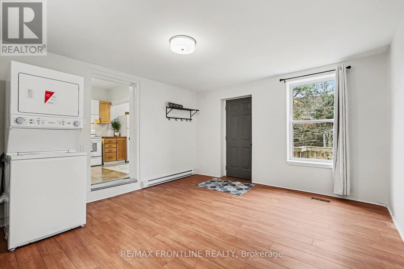 101 Peter Street, Perth, Ontario