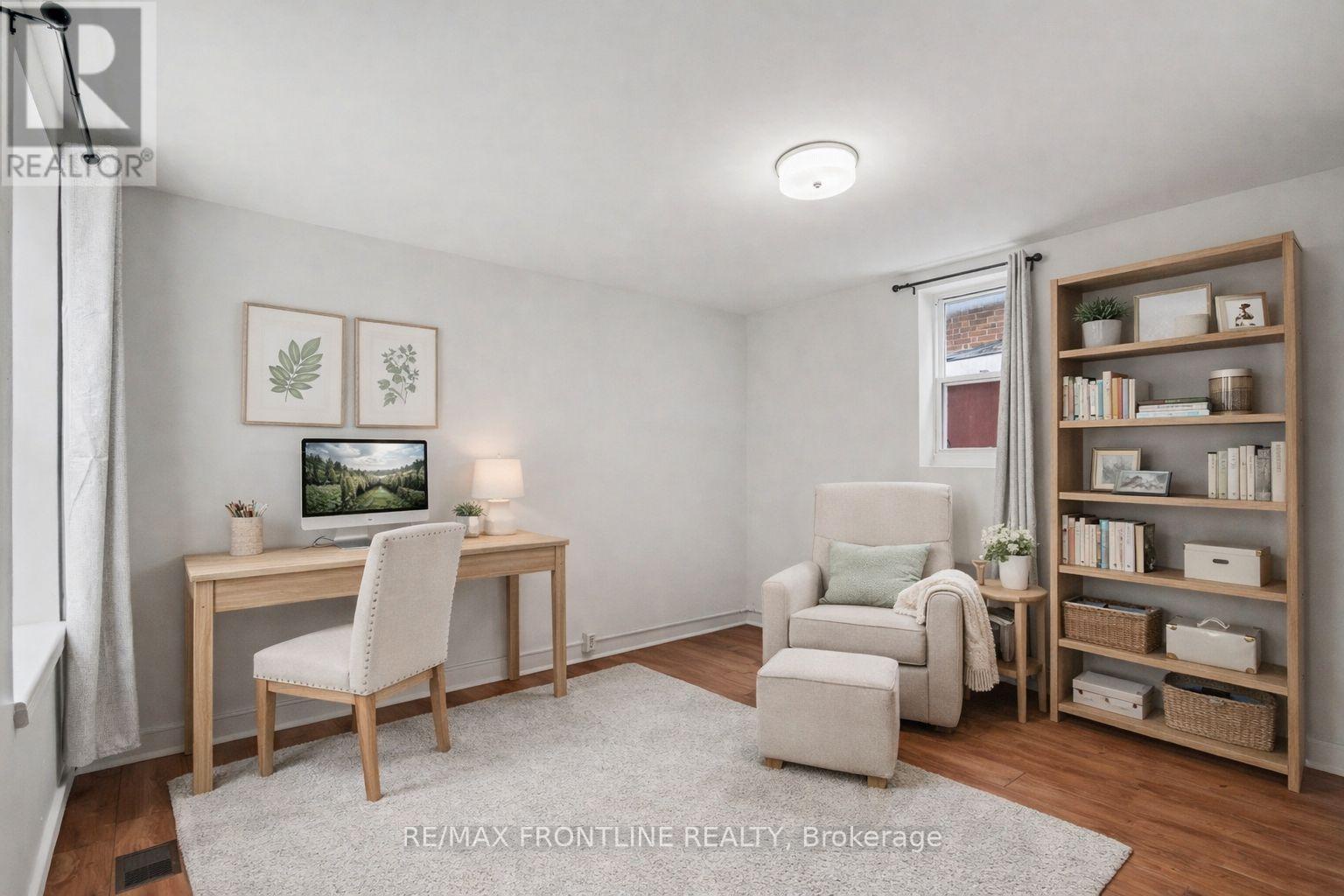 101 Peter Street, Perth, Ontario