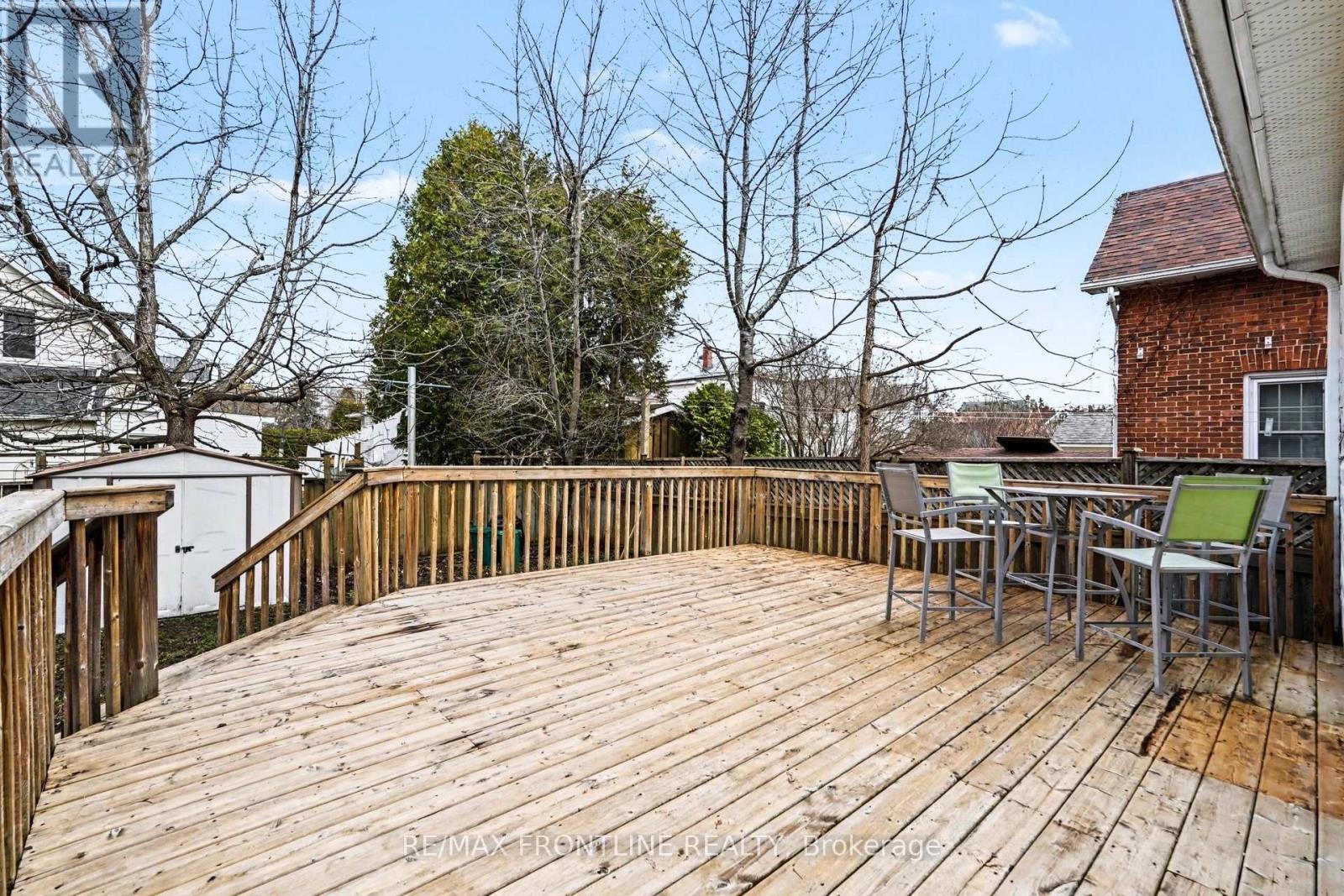 101 Peter Street, Perth, Ontario