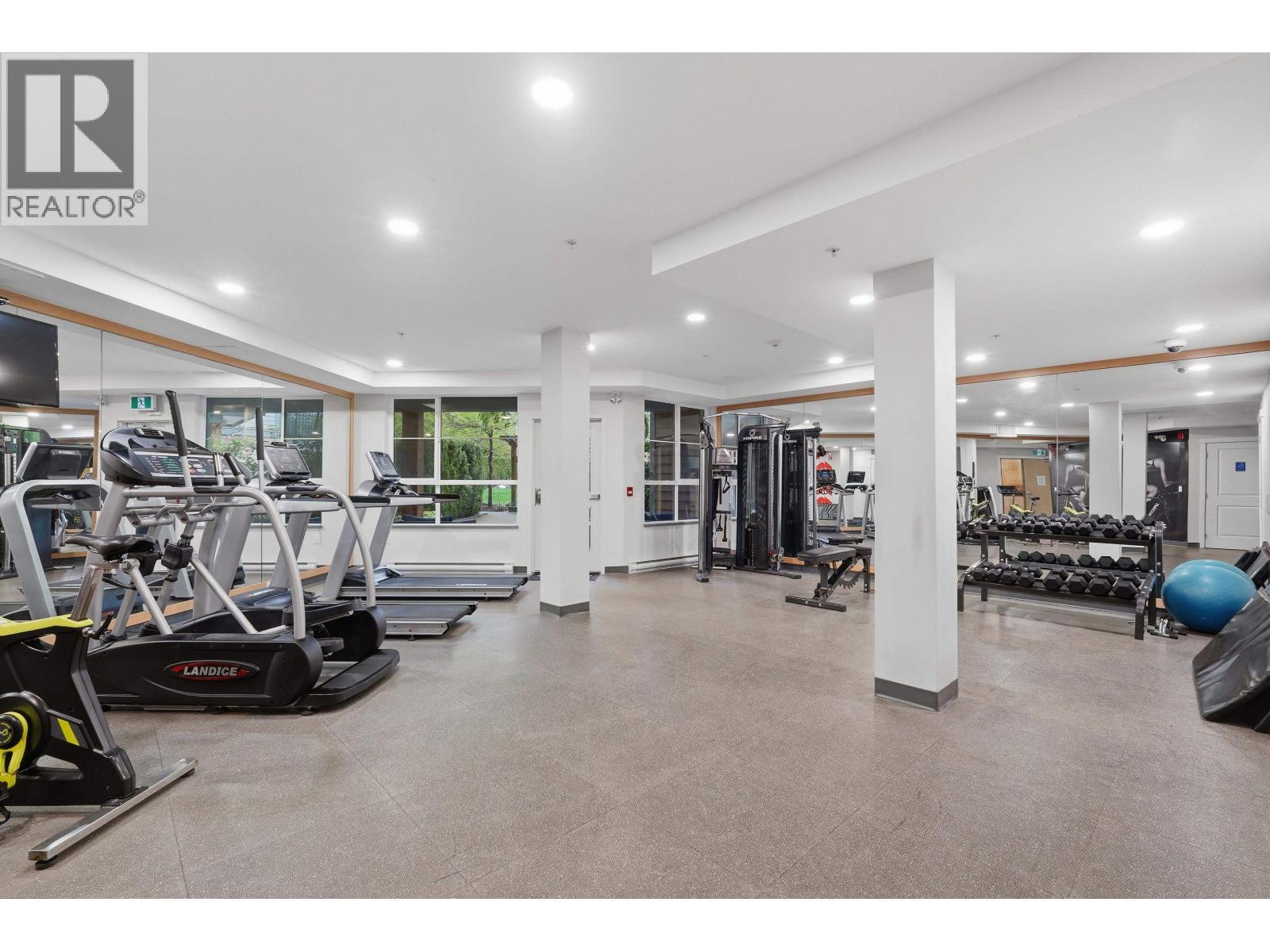 302 607 Cottonwood Avenue, Coquitlam, British Columbia