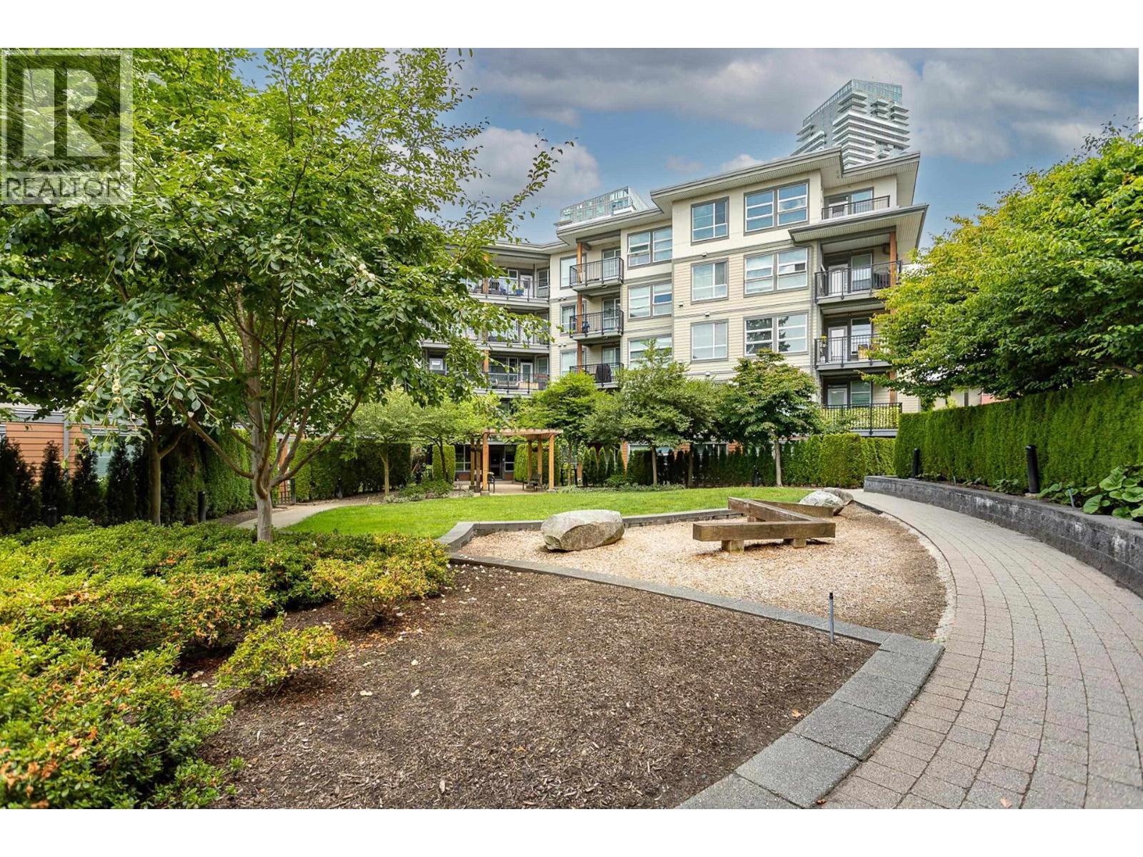 302 607 Cottonwood Avenue, Coquitlam, British Columbia