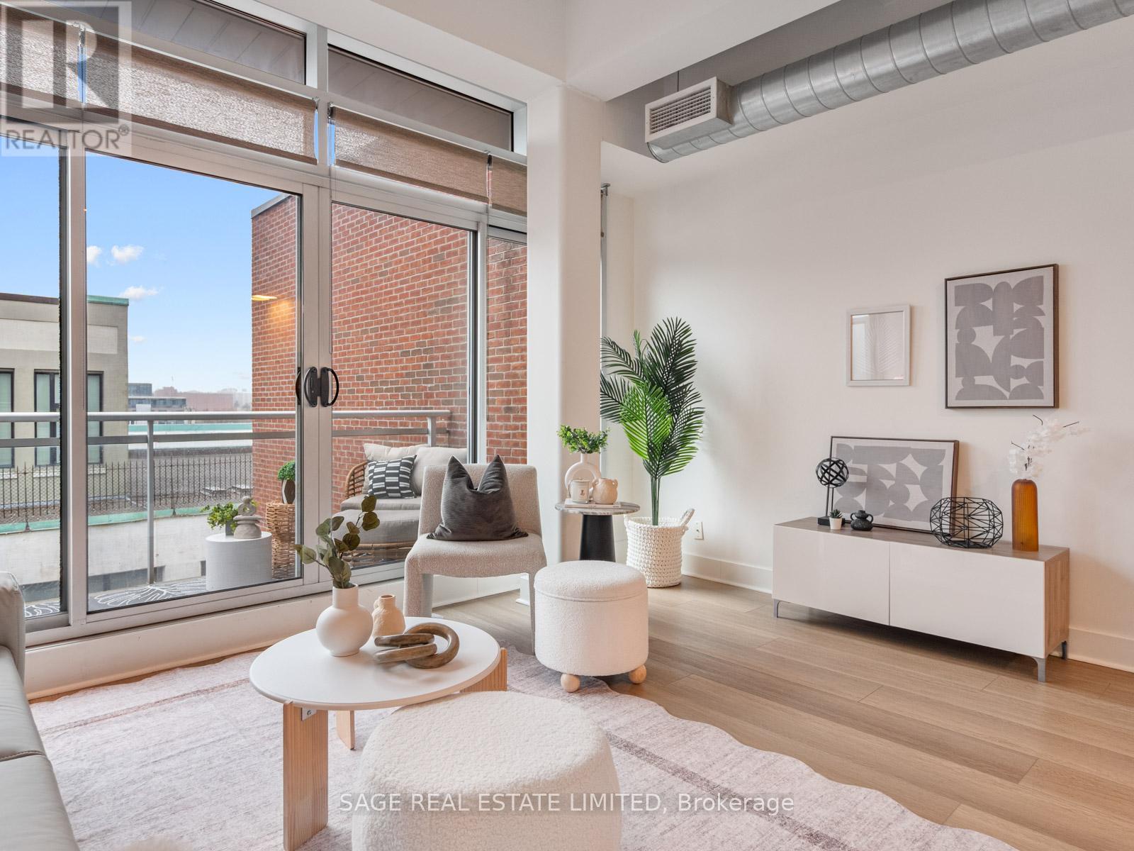 811 - 233 Carlaw Avenue, Toronto (south Riverdale), Ontario