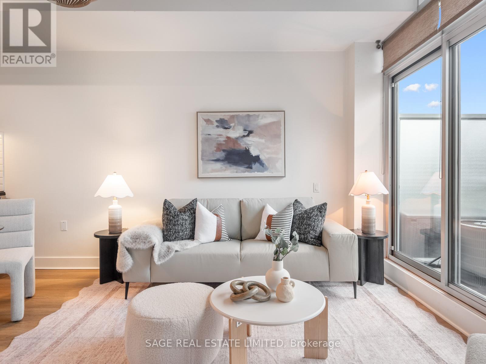 811 - 233 Carlaw Avenue, Toronto (south Riverdale), Ontario