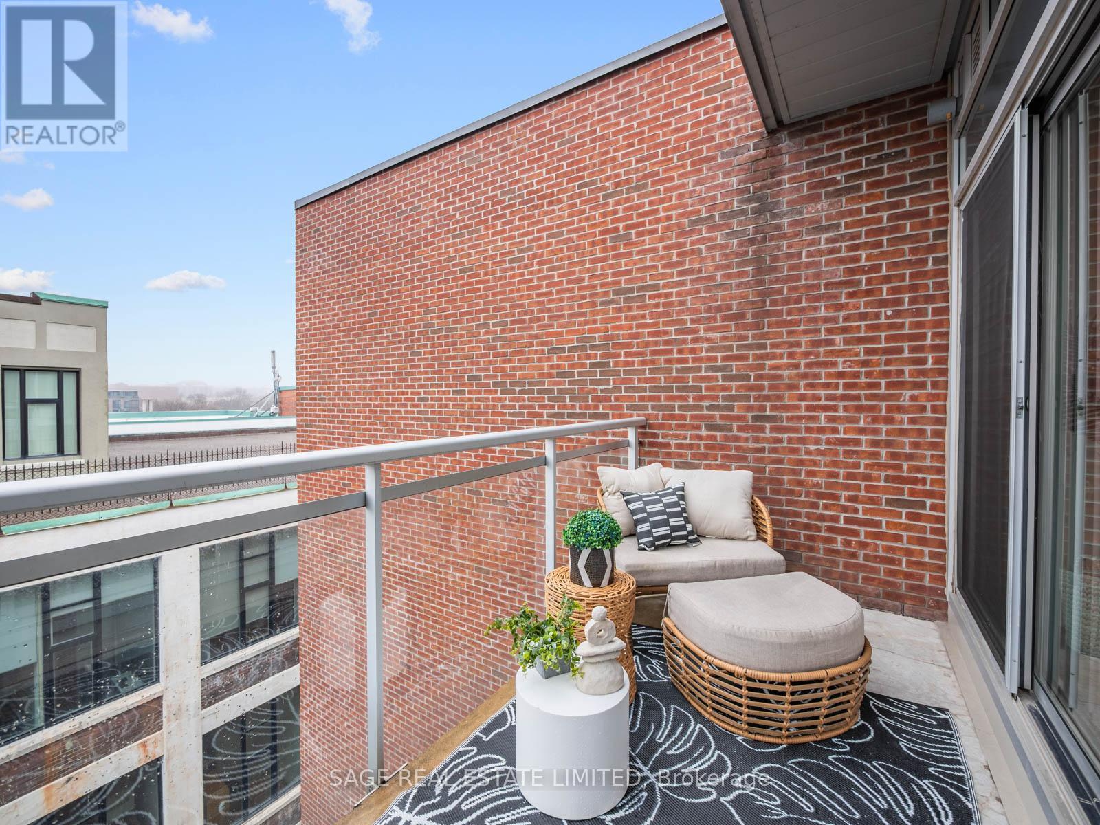 811 - 233 Carlaw Avenue, Toronto (south Riverdale), Ontario