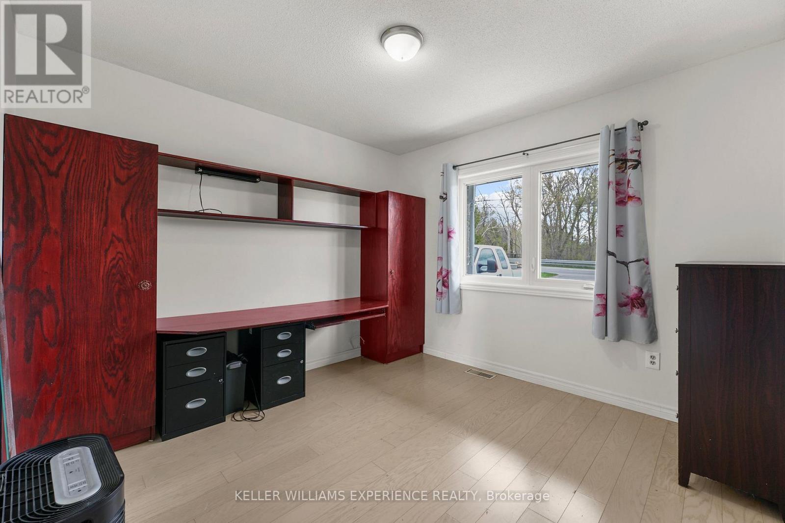 190 Centre Street, Essa (angus), Ontario