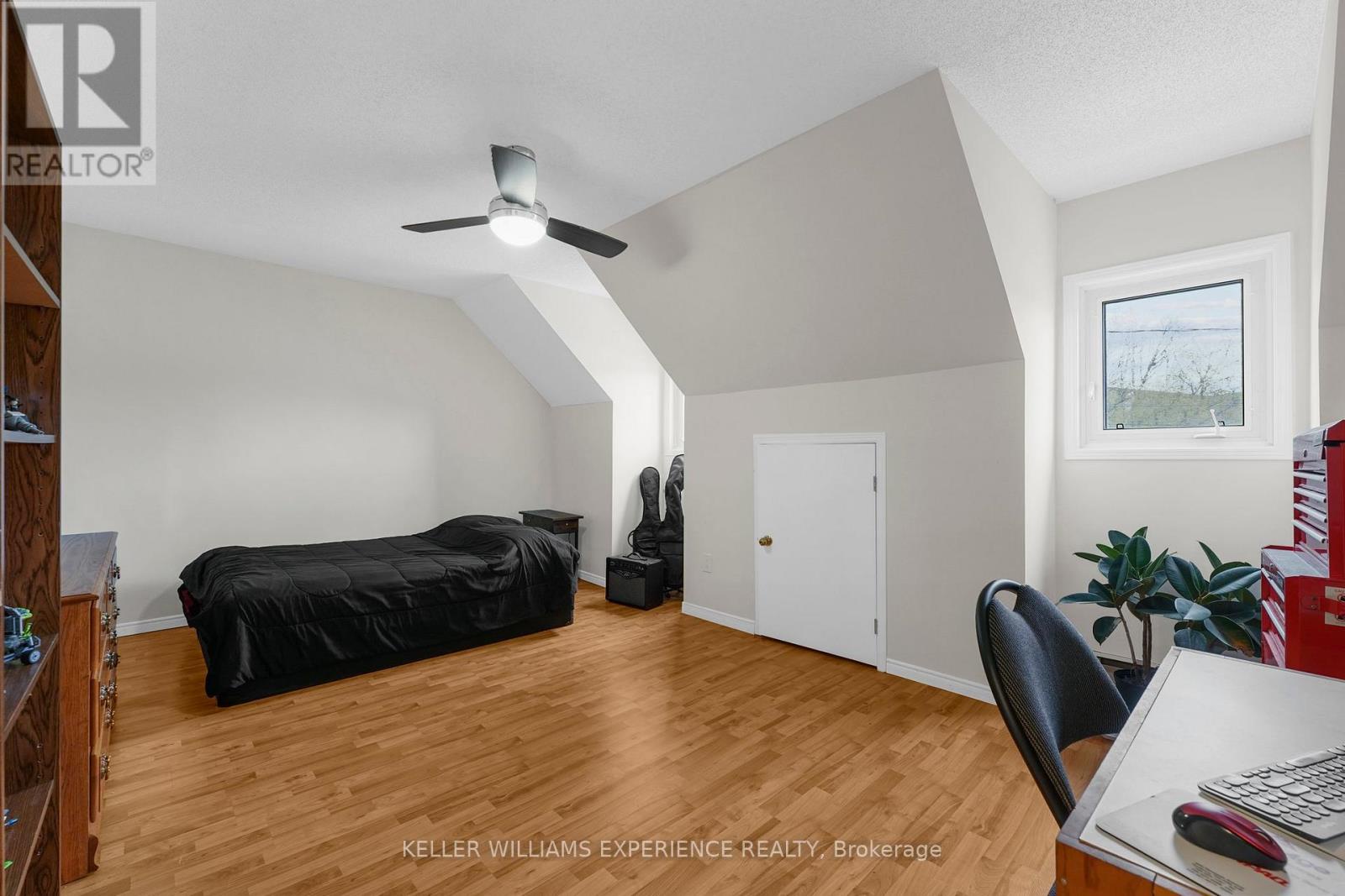 190 Centre Street, Essa (angus), Ontario