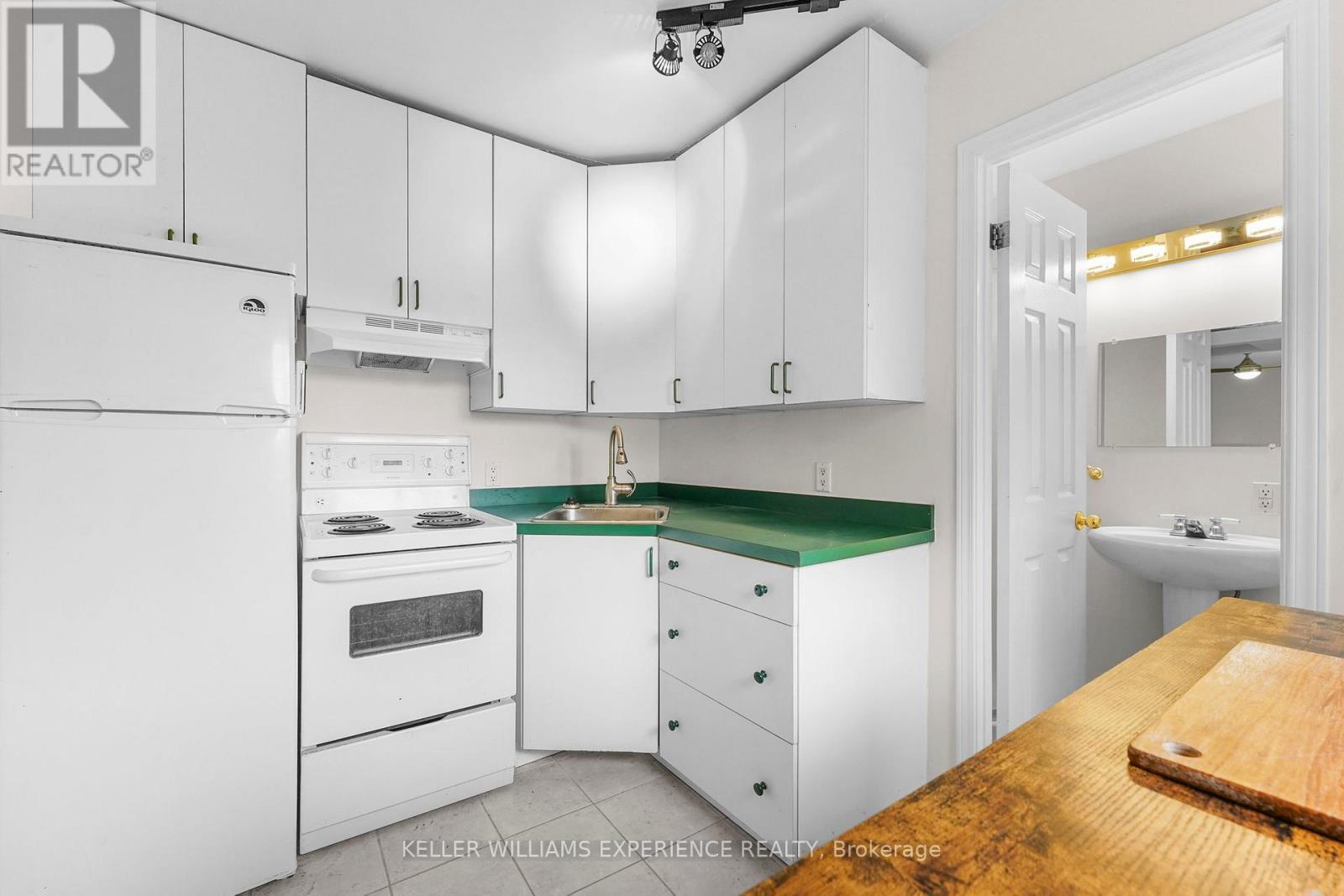 190 Centre Street, Essa (angus), Ontario