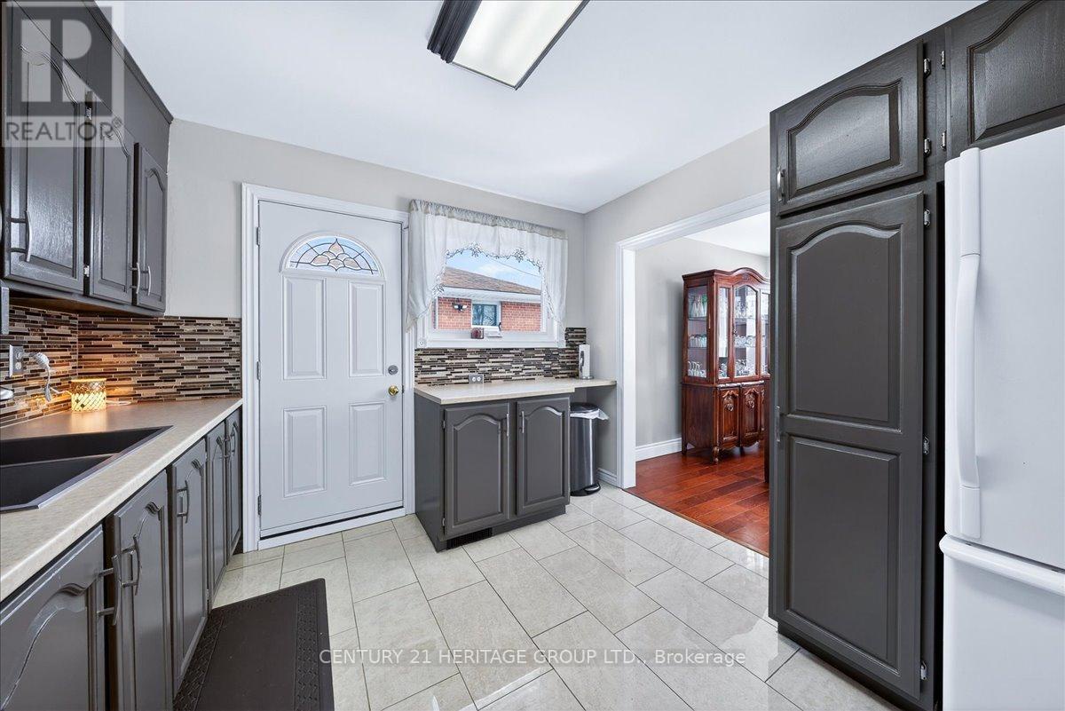 130 Rangoon Road, Toronto (eringate-centennial-west Deane), Ontario