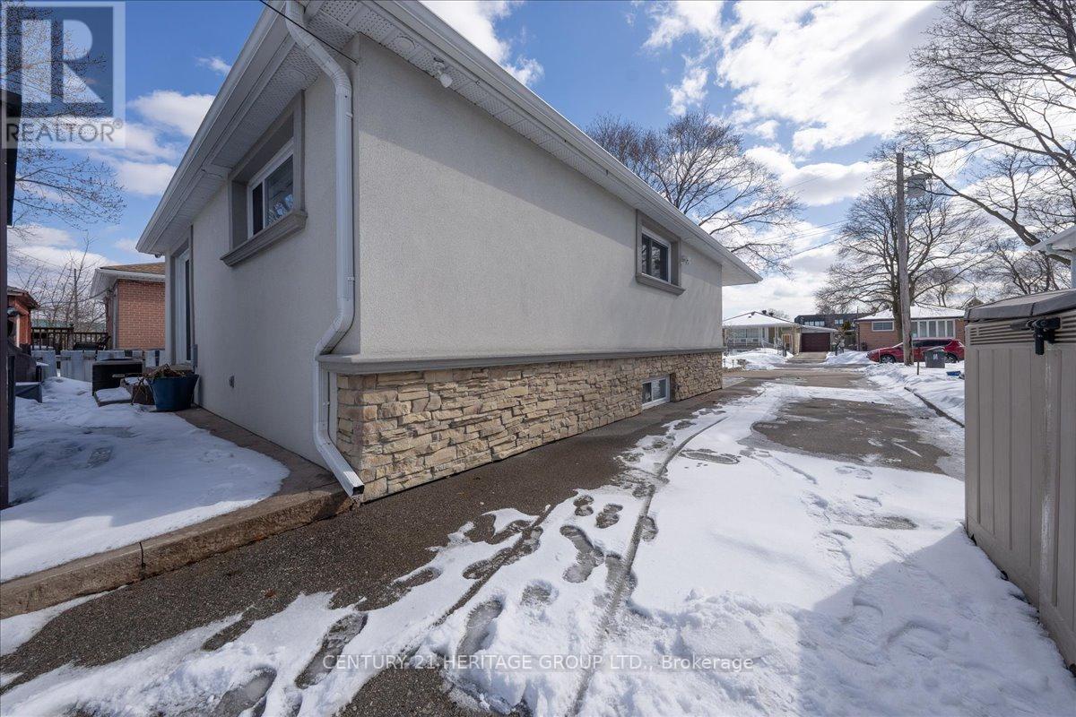 130 Rangoon Road, Toronto (eringate-centennial-west Deane), Ontario