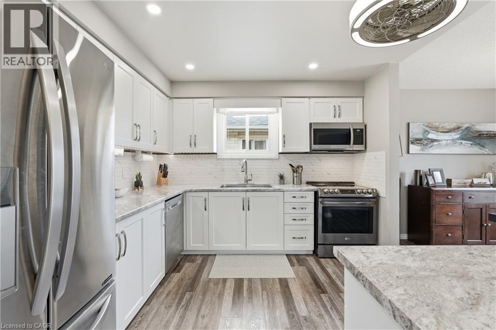 32 Hobart Crescent, Brantford, Ontario