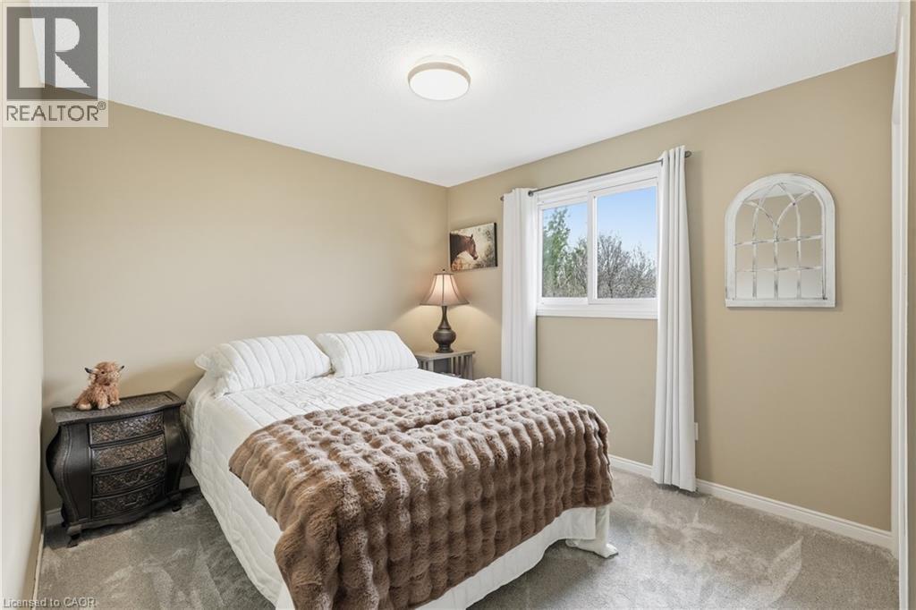 32 Hobart Crescent, Brantford, Ontario