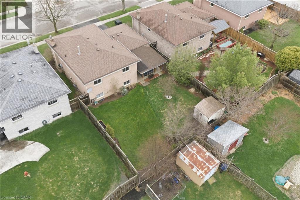 32 Hobart Crescent, Brantford, Ontario