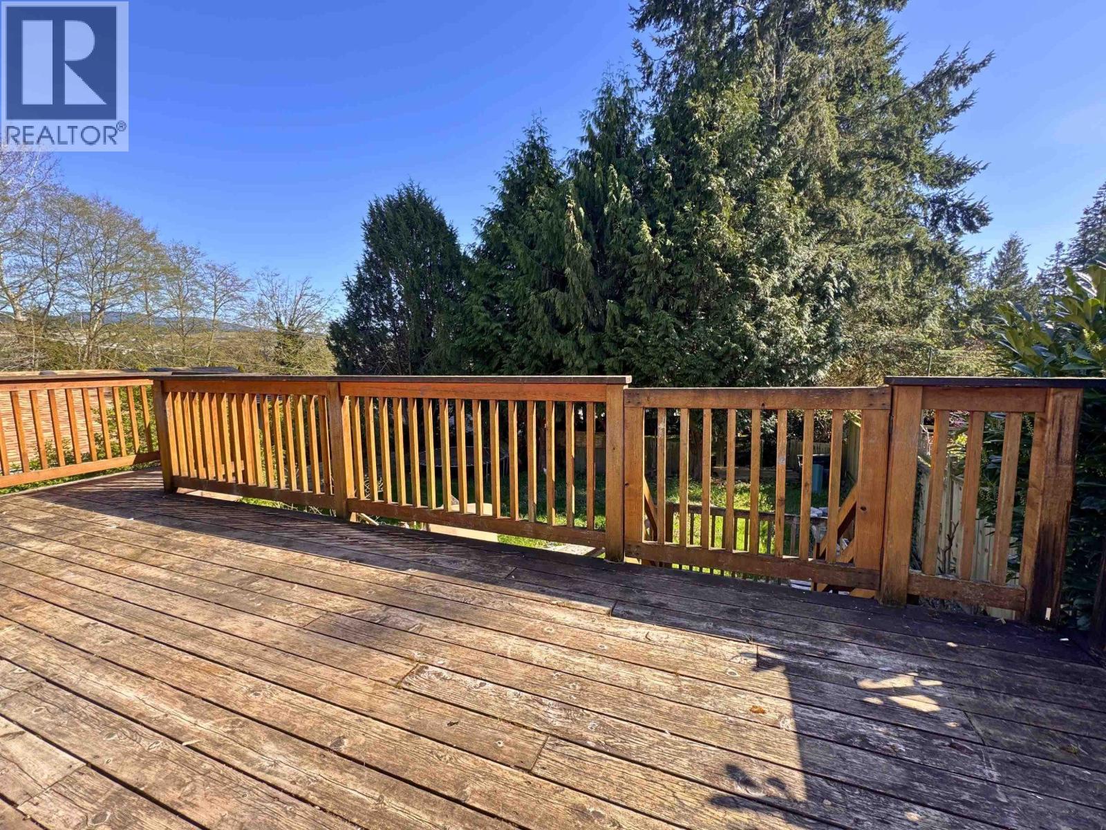 5799 Anchor Road, Sechelt, British Columbia