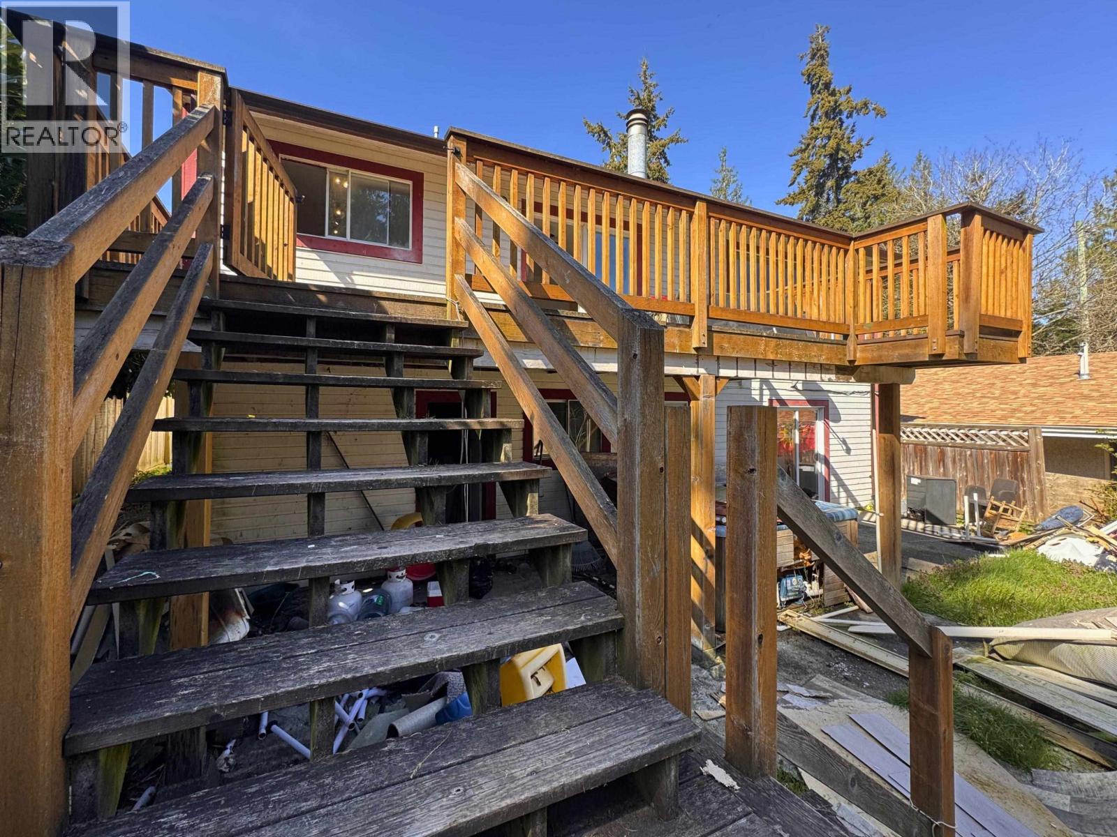 5799 Anchor Road, Sechelt, British Columbia