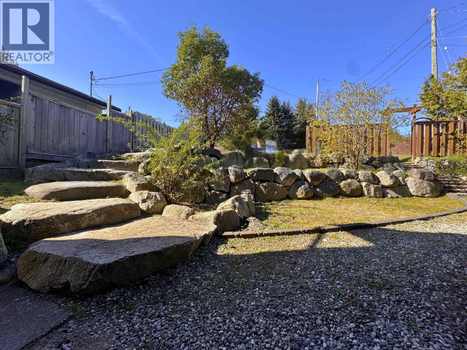 5799 Anchor Road, Sechelt, British Columbia