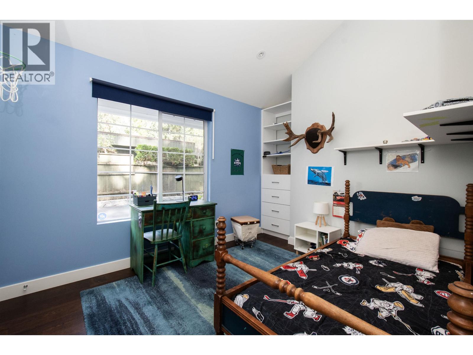 2551 Hyannis Point, North Vancouver, British Columbia