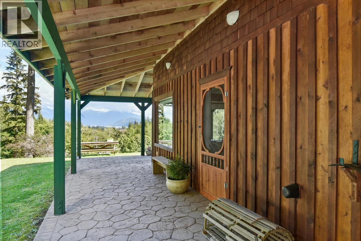 1685 Storvold Road, Gibsons, British Columbia