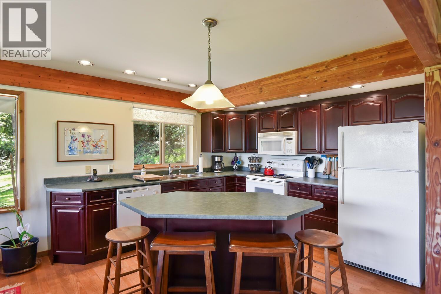 1685 Storvold Road, Gibsons, British Columbia