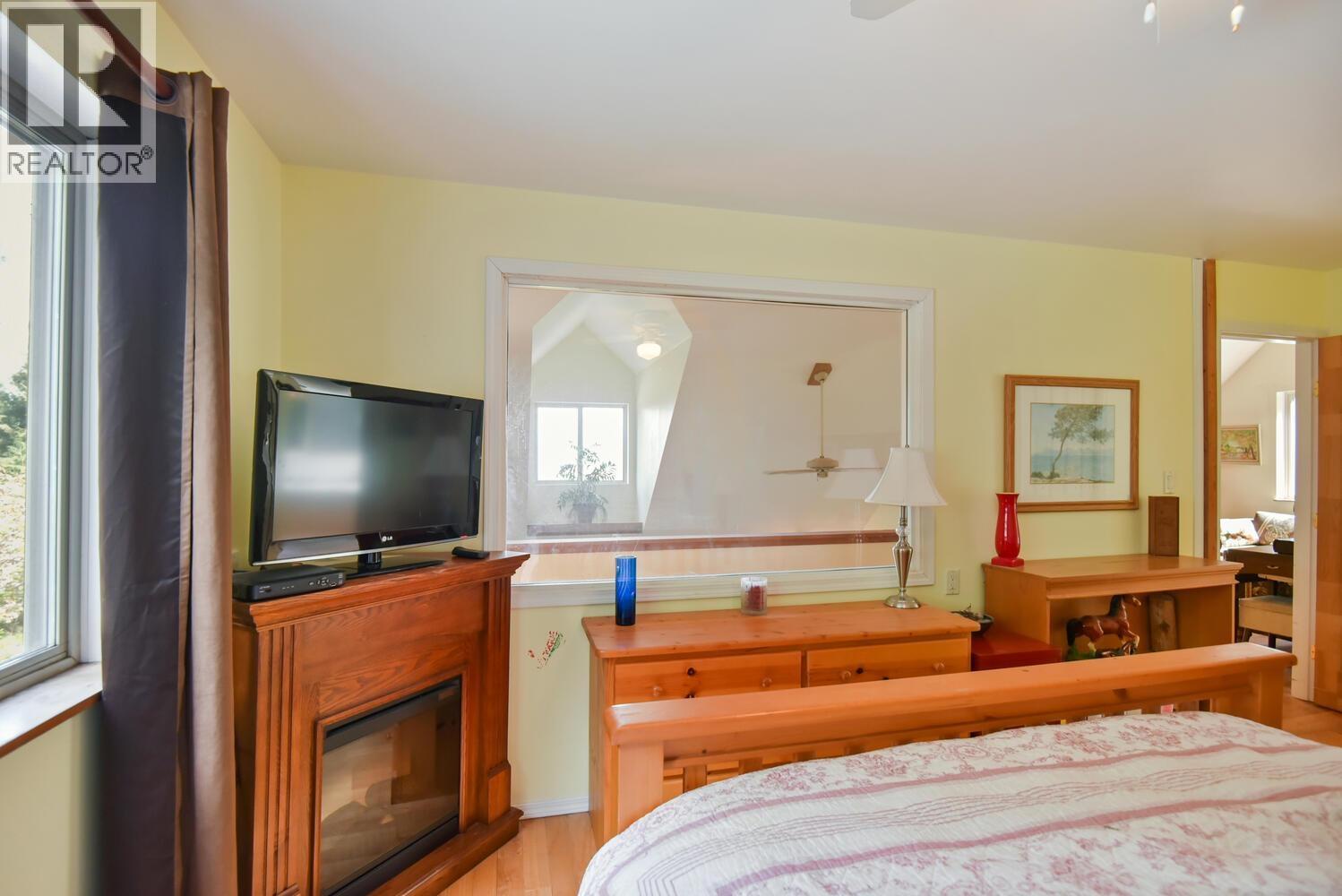 1685 Storvold Road, Gibsons, British Columbia