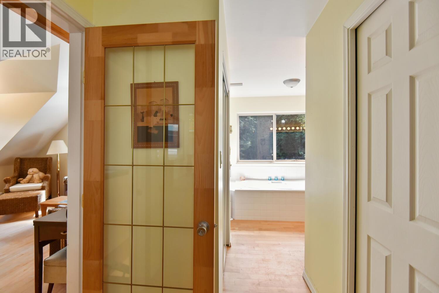 1685 Storvold Road, Gibsons, British Columbia