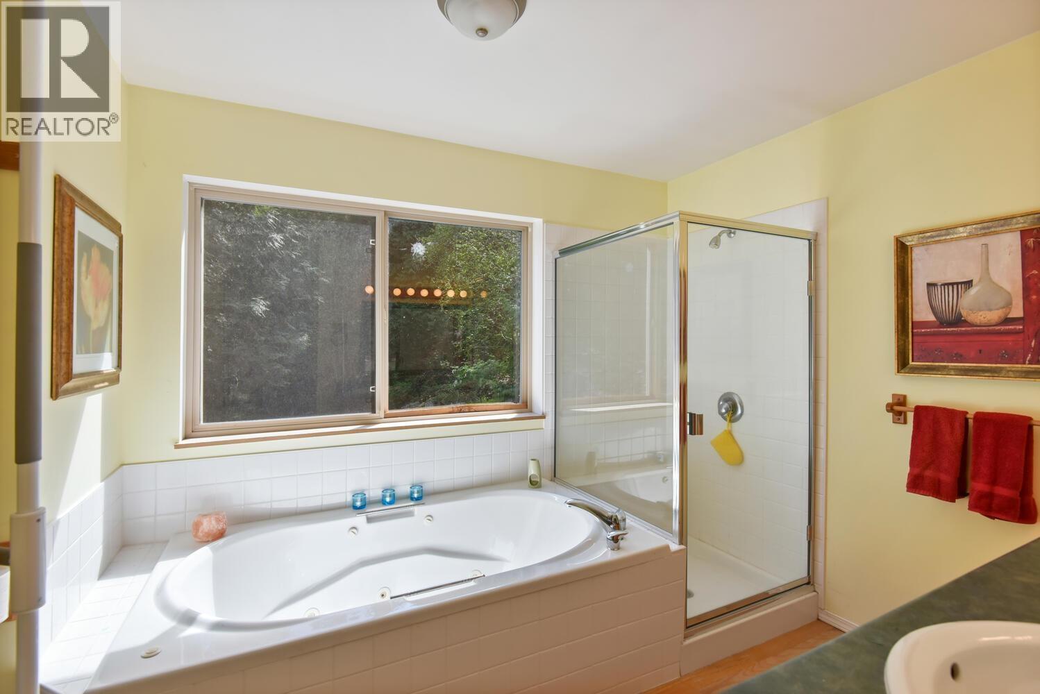 1685 Storvold Road, Gibsons, British Columbia