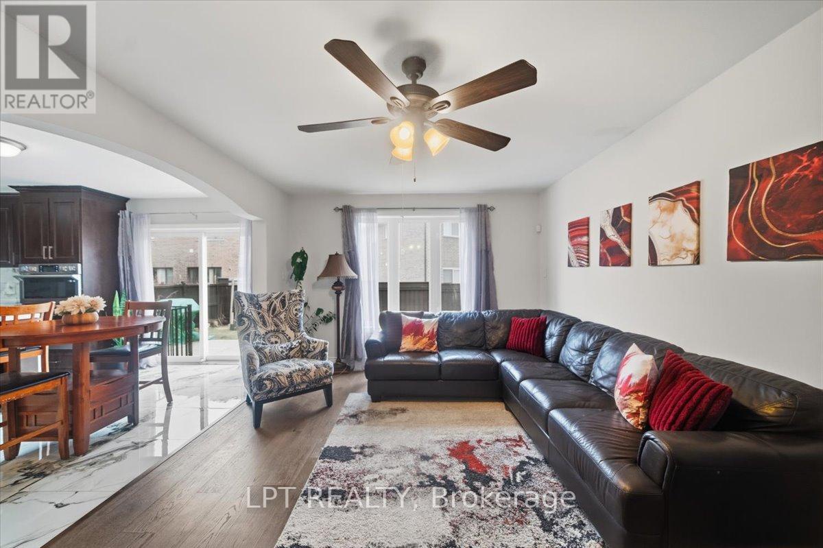 48 Nashville Circle, Hamilton (gershome), Ontario