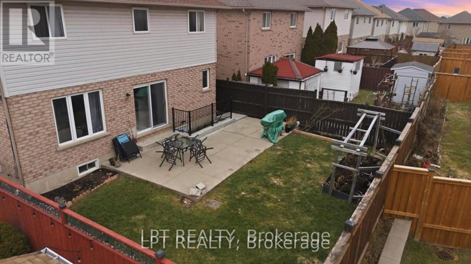 48 Nashville Circle, Hamilton (gershome), Ontario