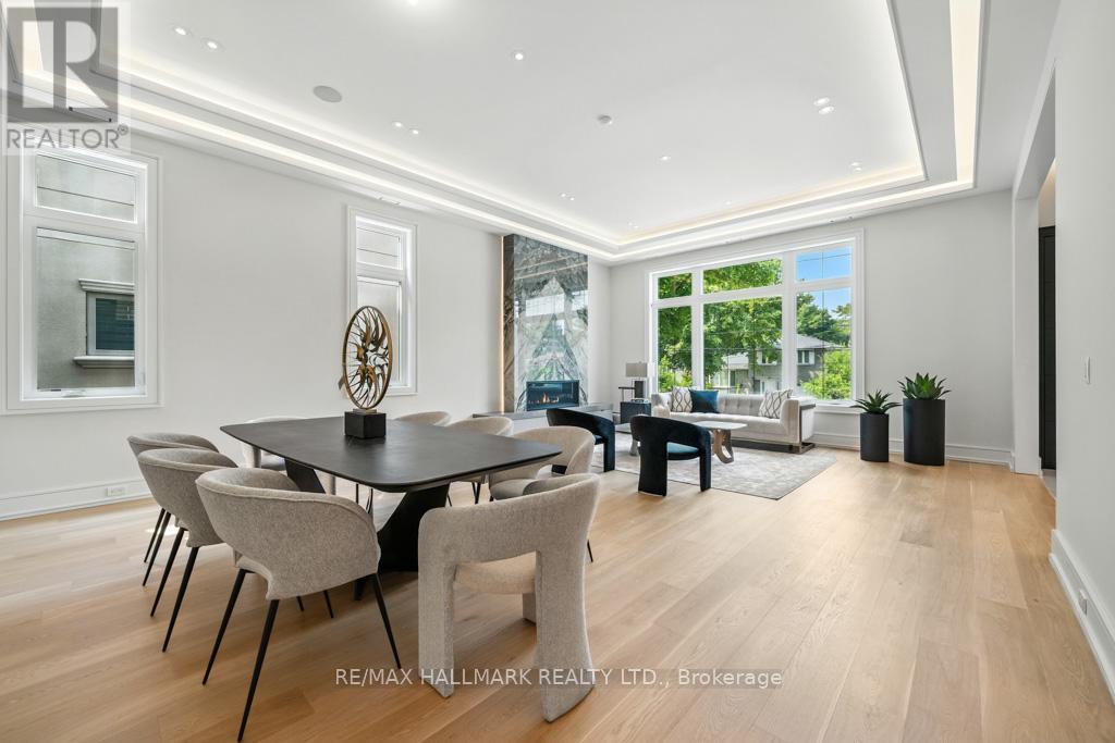 215 Northwood Drive, Toronto (newtonbrook East), Ontario