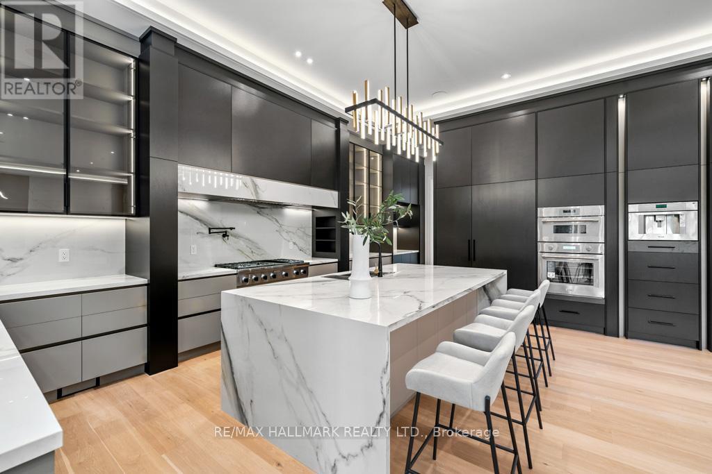 215 Northwood Drive, Toronto (newtonbrook East), Ontario