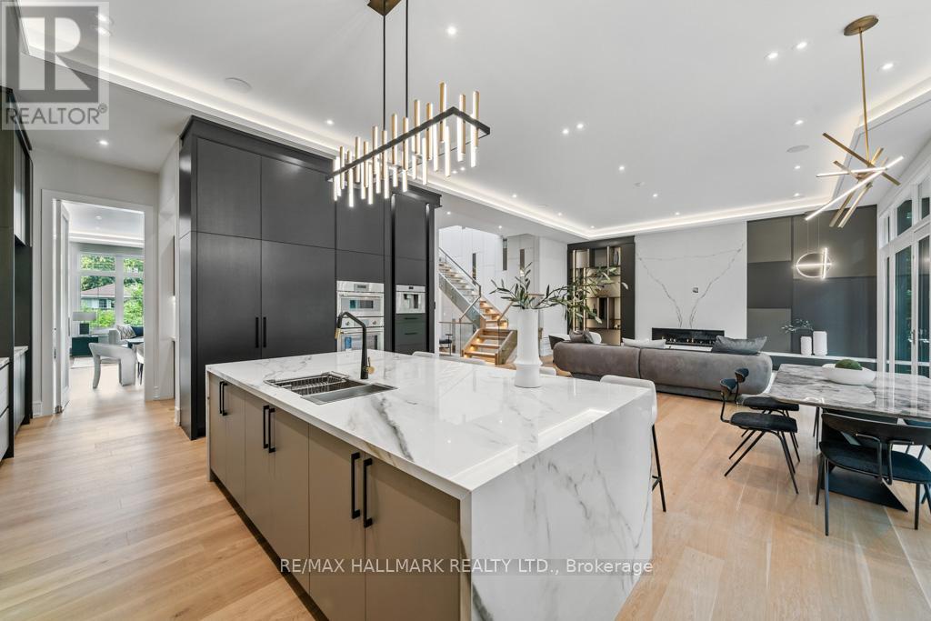 215 Northwood Drive, Toronto (newtonbrook East), Ontario