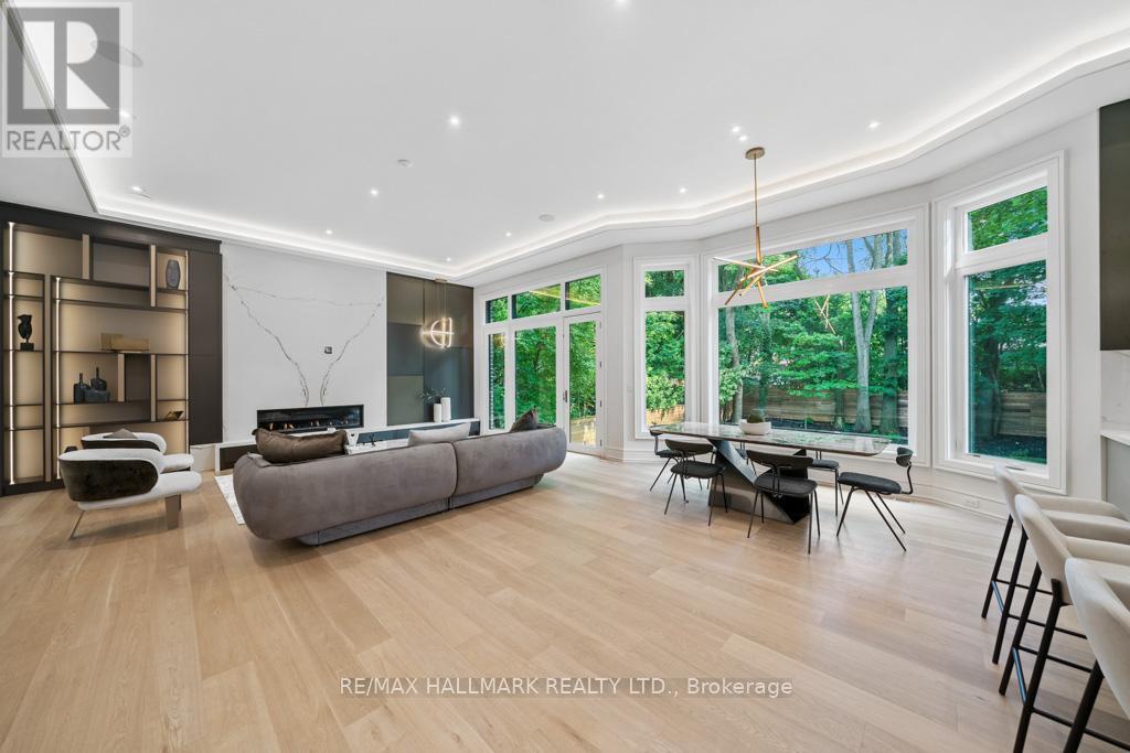 215 Northwood Drive, Toronto (newtonbrook East), Ontario