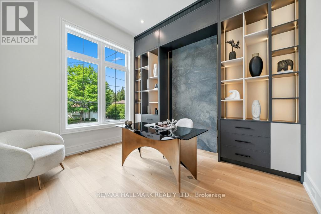 215 Northwood Drive, Toronto (newtonbrook East), Ontario