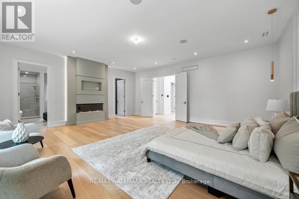 215 Northwood Drive, Toronto (newtonbrook East), Ontario