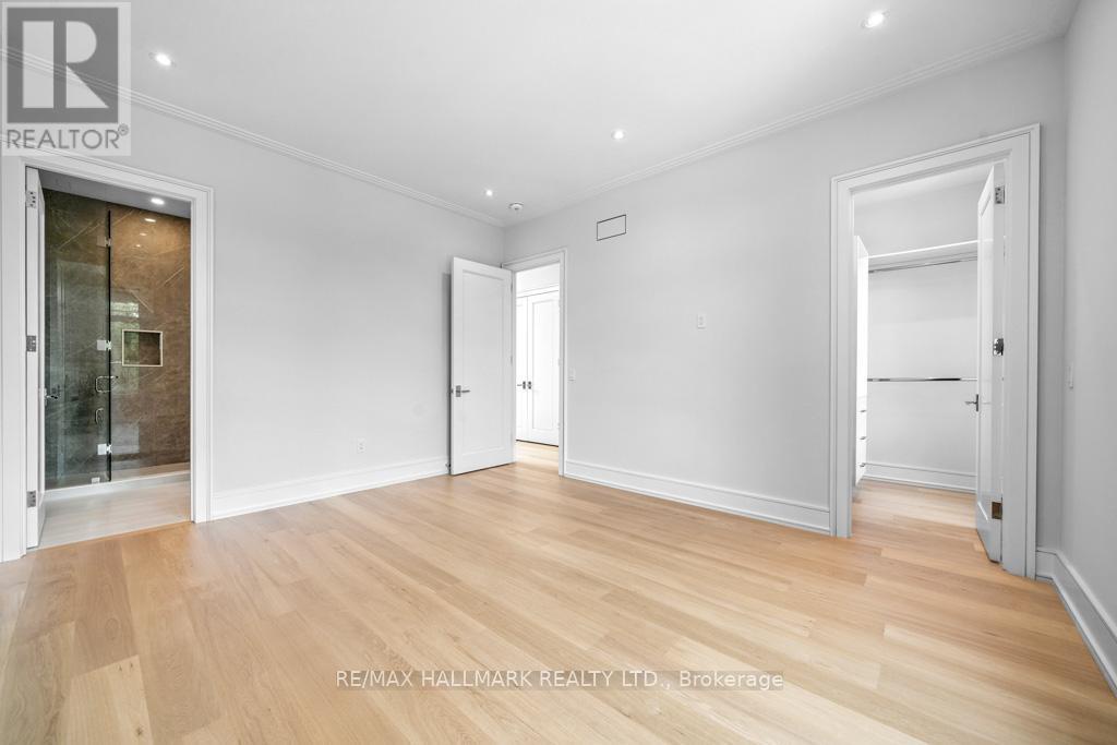 215 Northwood Drive, Toronto (newtonbrook East), Ontario