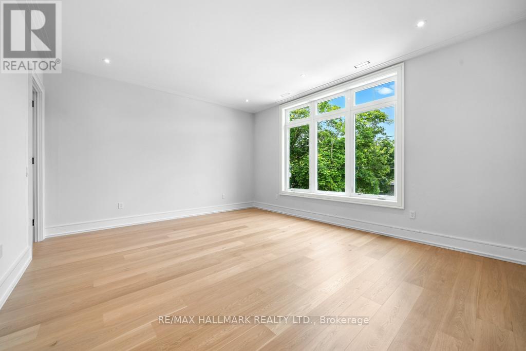 215 Northwood Drive, Toronto (newtonbrook East), Ontario