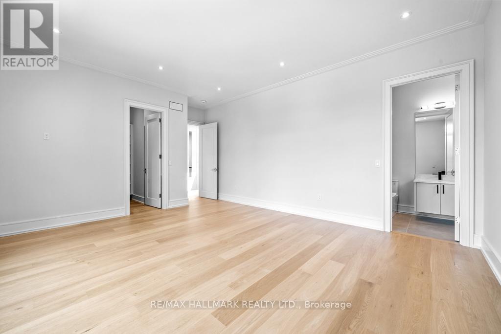 215 Northwood Drive, Toronto (newtonbrook East), Ontario