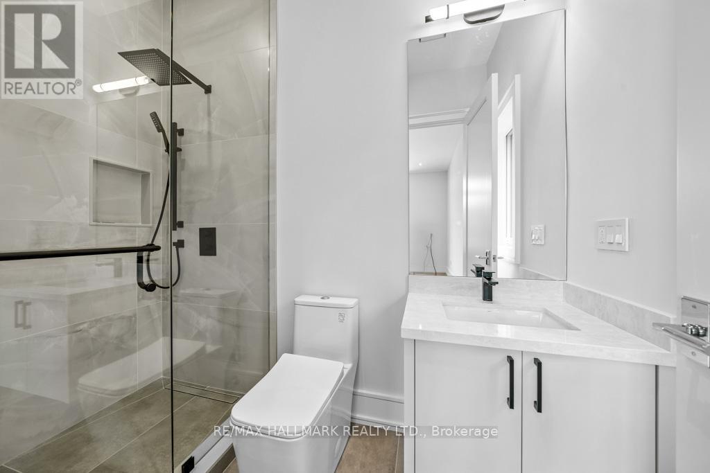 215 Northwood Drive, Toronto (newtonbrook East), Ontario